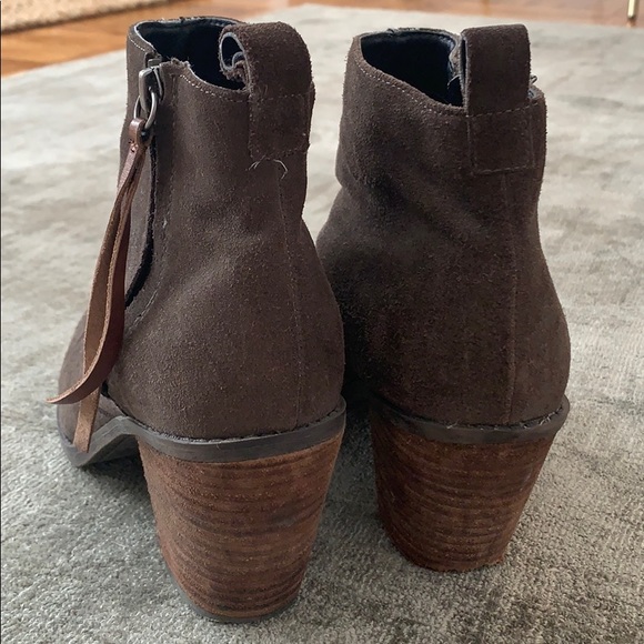 Dolce Vita Booties - Olive - Picture 4 of 4